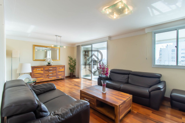 Imagem Apartamento com 4 Quartos à Venda, 143 m² em Moema - São Paulo