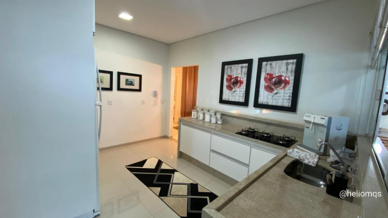 Imagem Casa com 3 Quartos à Venda, 244 m² em Vila Morumbi - Campo Grande Imagem Casa com 3 Quartos à Venda, 244 m² em Vila Morumbi - Campo Grande