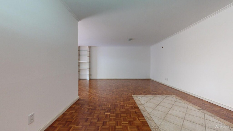 Imagem Imóvel com 3 Quartos à Venda, 166 m² em Floresta - Porto Alegre Imagem Imóvel com 3 Quartos à Venda, 166 m² em Floresta - Porto Alegre