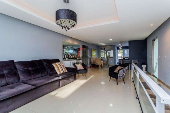 Imagem Casa com 3 Quartos à Venda, 178 m² em Jardim Itu Sabará - Porto Alegre