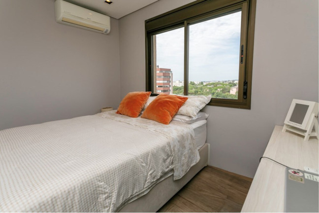 Imagem Imóvel com 3 Quartos à Venda, 137 m² em Jardim Planalto - Porto Alegre Imagem Imóvel com 3 Quartos à Venda, 137 m² em Jardim Planalto - Porto Alegre