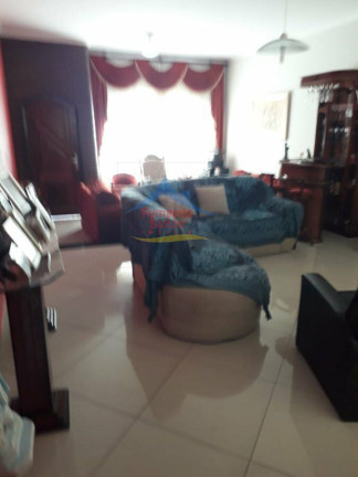Sobrado com 4 Quartos à Venda, 261 m² em Vila Curuçá - Santo André