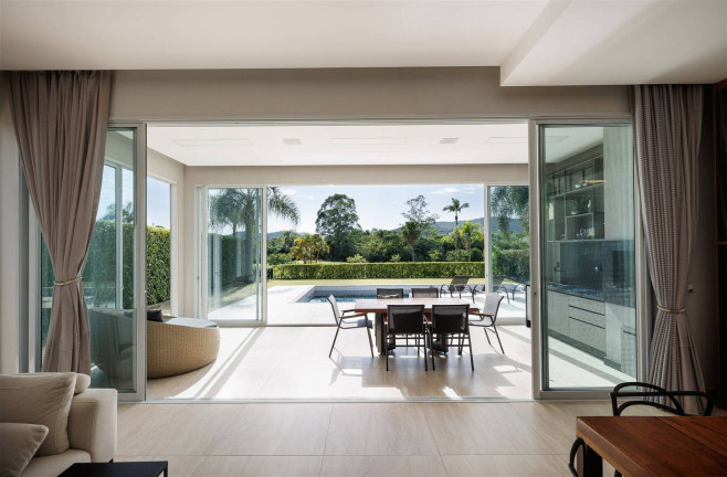 Imagem Casa com 4 Quartos à Venda, 450 m² em Camboriú
