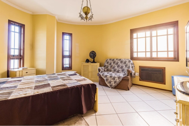 Imagem Casa com 4 Quartos à Venda, 395 m² em Jardim Planalto - Porto Alegre