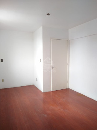 Imagem Cobertura com 4 Quartos à Venda, 122 m² em Centro - Santa Maria Imagem Cobertura com 4 Quartos à Venda, 122 m² em Centro - Santa Maria