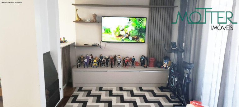Imagem Casa com 4 Quartos à Venda, 213 m² em Capão Raso - Curitiba