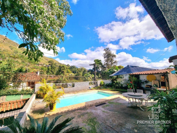 Imagem Casa com 4 Quartos à Venda, 230 m² em Bom Retiro - Teresópolis