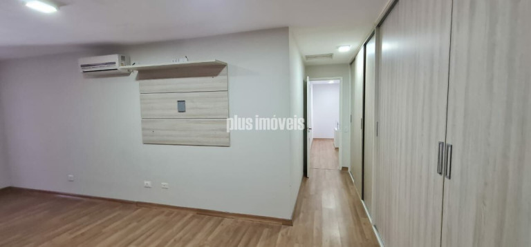 Imagem Casa com 4 Quartos à Venda, 270 m² em Jardim Prudência - São Paulo
