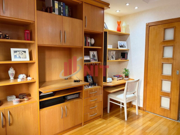 Imagem Apartamento com 4 Quartos à Venda, 192 m² em Icaraí - Niterói
