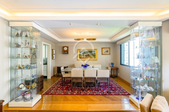 Imagem Apartamento com 3 Quartos à Venda, 200 m² em Campo Belo - São Paulo