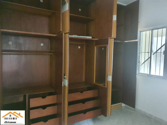 Imagem Sobrado com 6 Quartos à Venda,  em Senador Camará - Rio De Janeiro