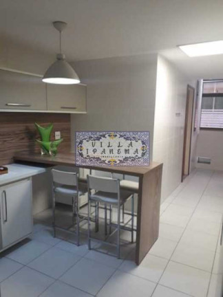 Imagem Apartamento com 3 Quartos à Venda, 122 m² em Charitas - Niterói