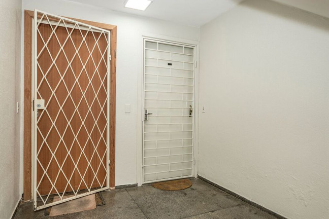 Imagem Apartamento com 2 Quartos à Venda, 61 m² em Teresópolis - Porto Alegre