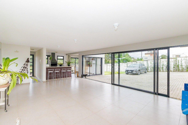 Imagem Casa de Condomínio com 4 Quartos à Venda, 289 m² em Ferraria - Campo Largo
