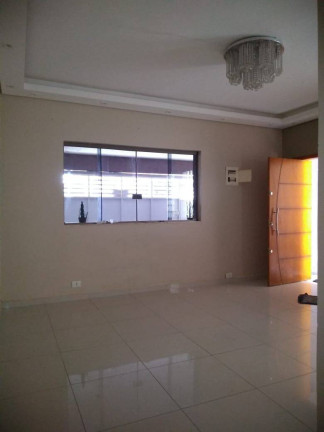 Imagem Casa com 2 Quartos à Venda, 115 m² em Centro - Diadema