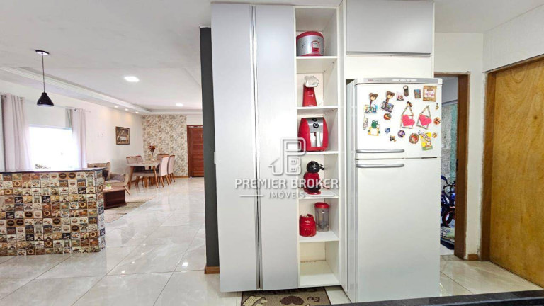 Imagem Casa com 3 Quartos à Venda, 180 m² em Albuquerque - Teresópolis Imagem Casa com 3 Quartos à Venda, 180 m² em Albuquerque - Teresópolis