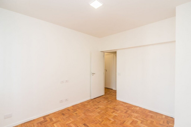 Imagem Apartamento com 3 Quartos à Venda, 10.200 m² em Moema - São Paulo Imagem Apartamento com 3 Quartos à Venda, 10.200 m² em Moema - São Paulo