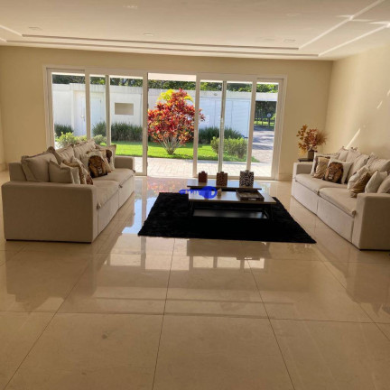 Imagem Casa com 5 Quartos à Venda, 1.800 m² em Barra Da Tijuca - Rio De Janeiro Imagem Casa com 5 Quartos à Venda, 1.800 m² em Barra Da Tijuca - Rio De Janeiro