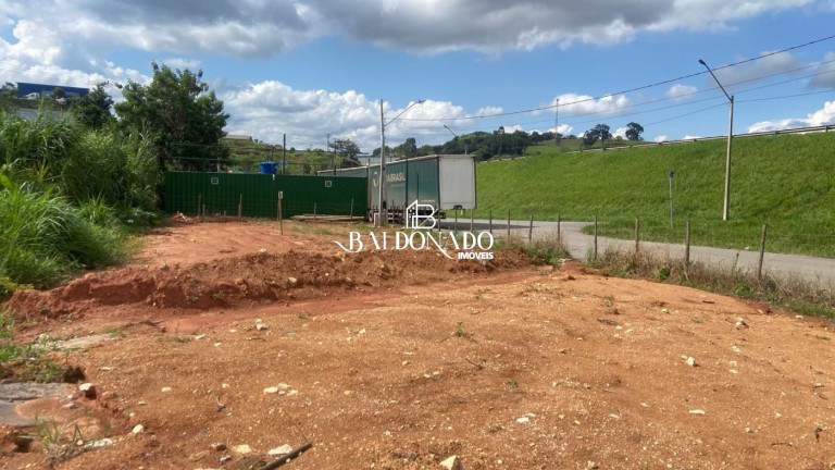 Terreno à Venda, 2.500 m² em Centro - Extrema