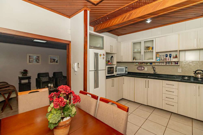 Imagem Apartamento com 3 Quartos à Venda, 109 m² em Petrópolis - Porto Alegre Imagem Apartamento com 3 Quartos à Venda, 109 m² em Petrópolis - Porto Alegre