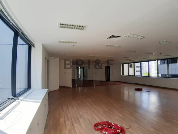 Imagem Imóvel Comercial à Venda ou Locação, 223 m² em Brooklin - São Paulo Imagem Imóvel Comercial à Venda ou Locação, 223 m² em Brooklin - São Paulo