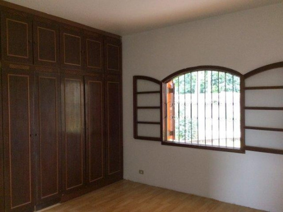 Imagem Casa com 3 Quartos à Venda, 460 m² em Vila Santo Antônio - Cotia Imagem Casa com 3 Quartos à Venda, 460 m² em Vila Santo Antônio - Cotia