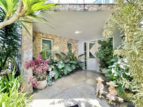 Imagem Casa com 6 Quartos à Venda, 1.200 m² em Golf Gardens - Carapicuíba Imagem Casa com 6 Quartos à Venda, 1.200 m² em Golf Gardens - Carapicuíba