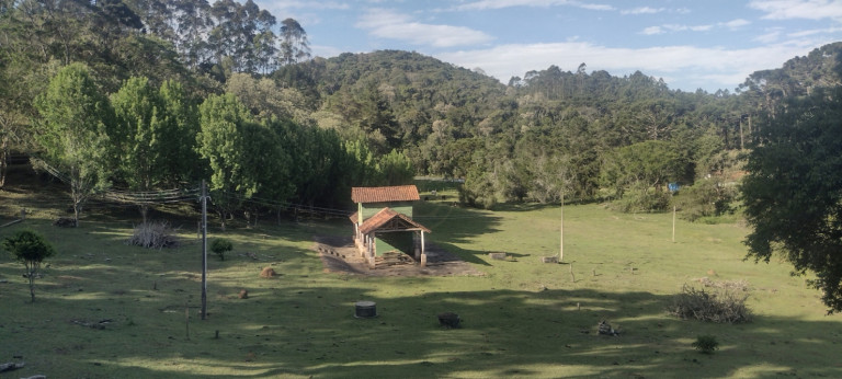 Imagem Chácara com 4 Quartos à Venda, em Retiro - Cunha Imagem Chácara com 4 Quartos à Venda, em Retiro - Cunha