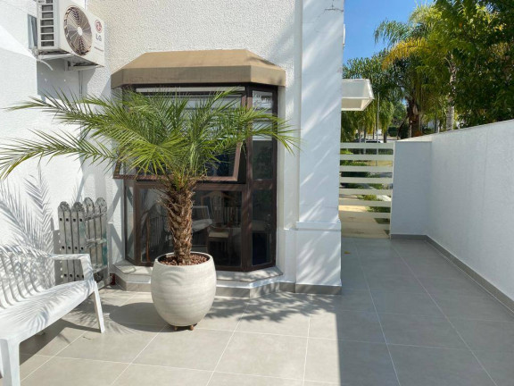 Imagem Casa com 3 Quartos à Venda, 170 m² em Tamboré - Santana De Parnaíba