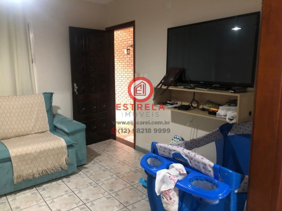 Imagem Casa com 4 Quartos à Venda, 240 m² em Centro - Jacareí Imagem Casa com 4 Quartos à Venda, 240 m² em Centro - Jacareí