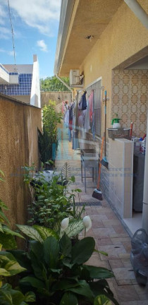 Imagem Casa com 4 Quartos à Venda, 205 m² em Solemar - Praia Grande