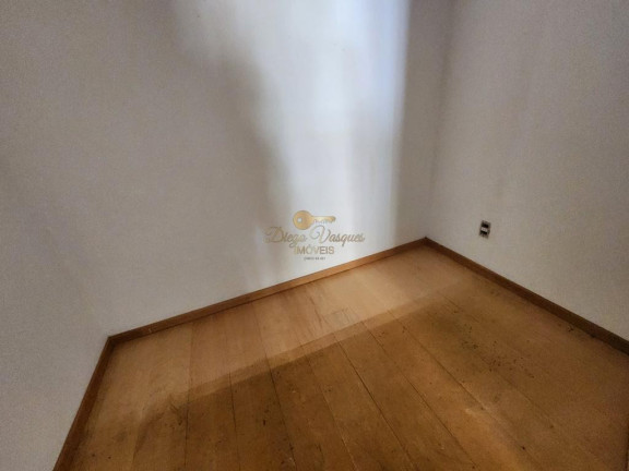 Imagem Casa com 6 Quartos à Venda, 280 m² em Parque Do Imbui - Teresópolis