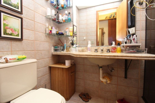 Imagem Imóvel com 3 Quartos à Venda, 174 m² em Petrópolis - Porto Alegre