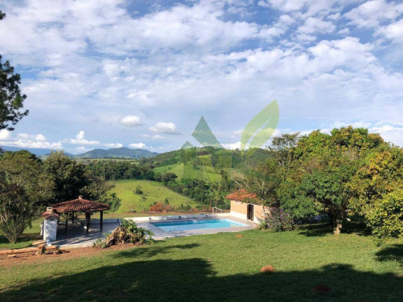 Chácara com 10 Quartos à Venda, 48.000 m² em Cachoeira - Piracaia