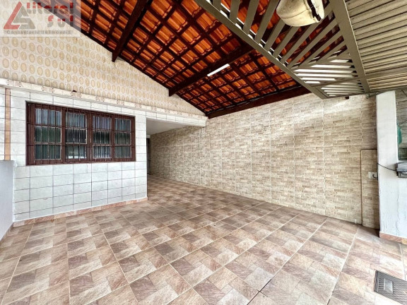 Casa com 2 Quartos à Venda, 85 m² em Maracanã - Praia Grande