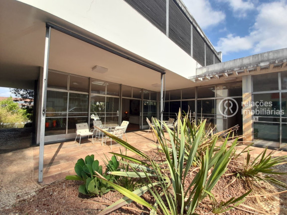 Casa com 4 Quartos para Alugar, 478 m² em Cidade Jardim - Belo Horizonte