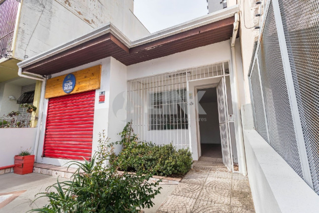 Imagem Casa com 3 Quartos à Venda, 124 m² em Petrópolis - Porto Alegre