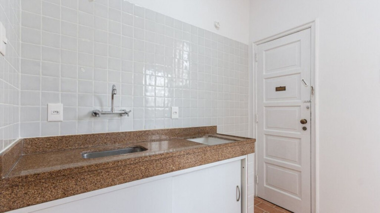 Imagem Imóvel com 1 Quarto à Venda, 74 m² em Flamengo - Rio De Janeiro Imagem Imóvel com 1 Quarto à Venda, 74 m² em Flamengo - Rio De Janeiro