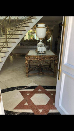 Imagem Casa de Condomínio com 5 Quartos à Venda, 772 m² em Alpha 18 Do Forte - Alphaville