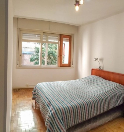 Imagem Apartamento com 3 Quartos à Venda, em Centro Histórico - Porto Alegre Imagem Apartamento com 3 Quartos à Venda, em Centro Histórico - Porto Alegre