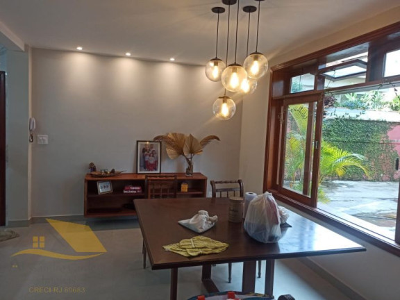 Imagem Casa com 4 Quartos à Venda, 200 m² em Chácara Paraíso - Nova Friburgo