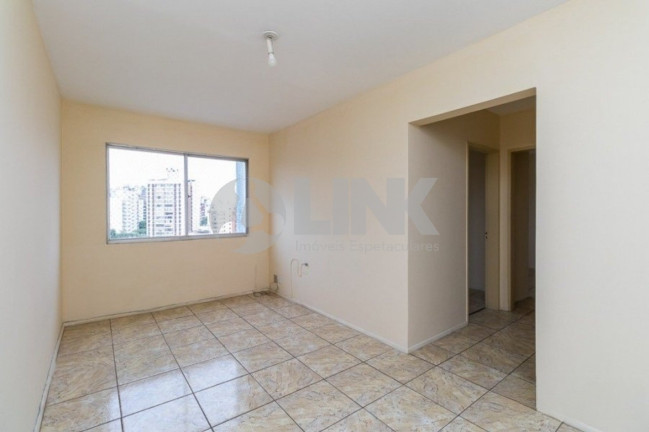 Apartamento com 2 Quartos à Venda, 57 m² em Santana - Porto Alegre