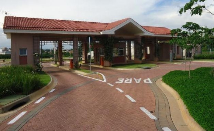 Imagem Casa com 3 Quartos à Venda, 330 m² em Vila Formosa - Sorocaba Imagem Casa com 3 Quartos à Venda, 330 m² em Vila Formosa - Sorocaba