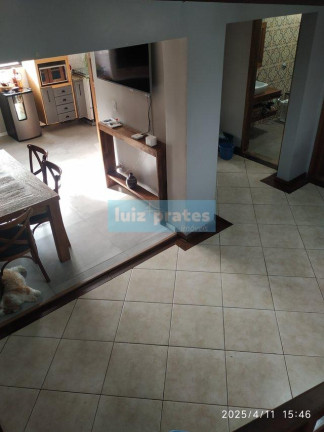 Imagem Casa com 3 Quartos à Venda, 423 m² em Laranjal - Pelotas