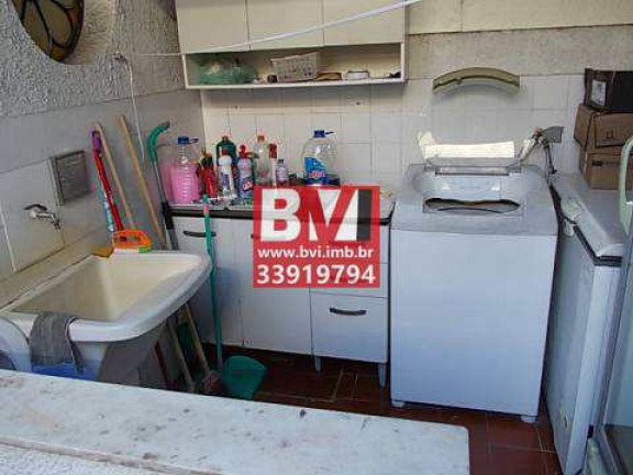 Imagem Casa com 5 Quartos à Venda, 150 m² em Vila Kosmos - Rio De Janeiro Imagem Casa com 5 Quartos à Venda, 150 m² em Vila Kosmos - Rio De Janeiro