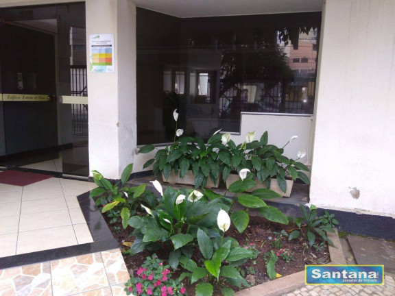 Imagem Apartamento com 3 Quartos à Venda, 70 m² em Centro - Caldas Novas