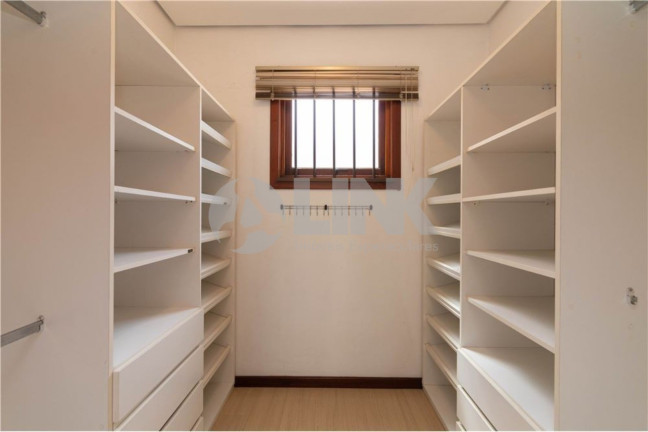 Imagem Imóvel com 3 Quartos à Venda, 236 m² em Moinhos De Vento - Porto Alegre