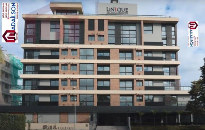 Imagem Imóvel com 3 Quartos à Venda, 234 m² Imagem Imóvel com 3 Quartos à Venda, 234 m²