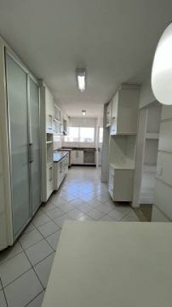 Imagem Apartamento com 3 Quartos à Venda, 165 m² em Alphaville Comercial - Barueri Imagem Apartamento com 3 Quartos à Venda, 165 m² em Alphaville Comercial - Barueri