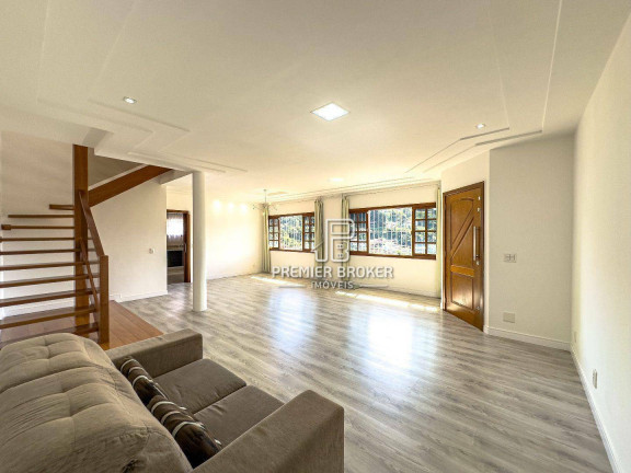 Imagem Casa com 4 Quartos à Venda, 200 m² em Panorama - Teresópolis Imagem Casa com 4 Quartos à Venda, 200 m² em Panorama - Teresópolis
